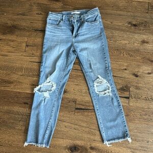 Levi’s cropped skinny jeans